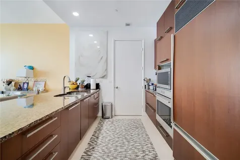 16001 Collins Avenue Sunny Isles Beach FL 33160