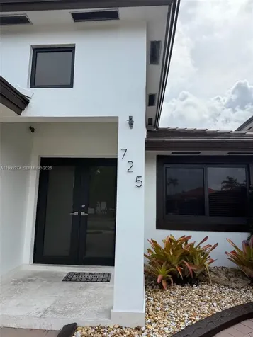 725 NW 135th Court Miami FL 33182