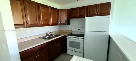 7 Fanshaw A Boca Raton FL 33434