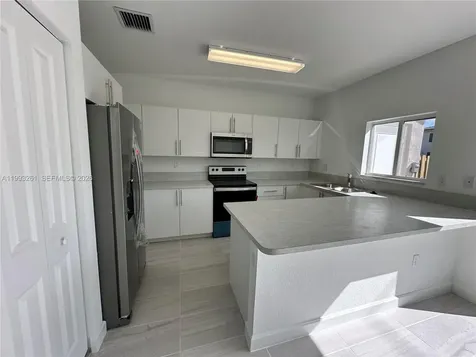 1245 NW 3rd Lane Florida City FL 33034