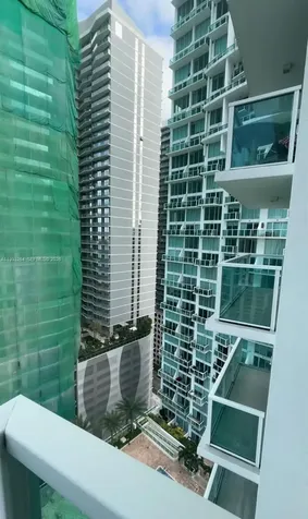31 SE 5th Street Miami FL 33131