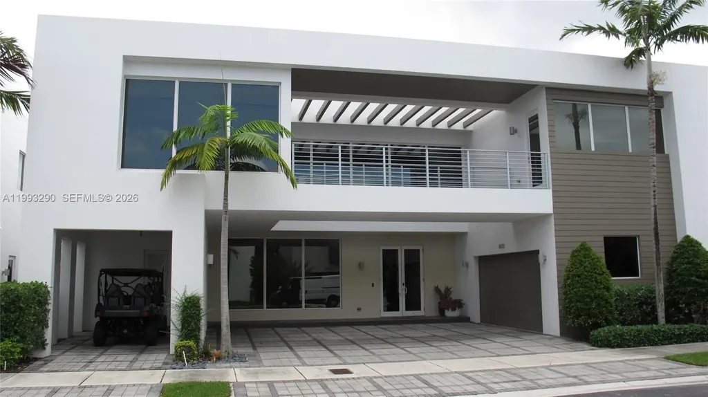 10272 NW 75th Terrace Doral FL 33178