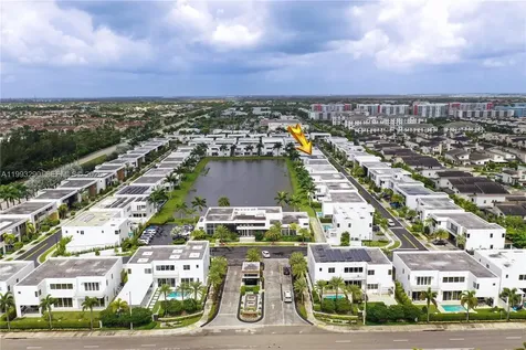 10272 NW 75th Terrace Doral FL 33178