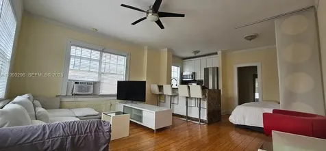 1611 Michigan Avenue Miami Beach FL 33139