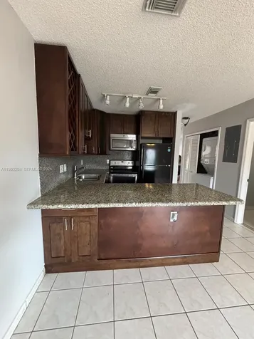 6272 SW 139th Avenue Miami FL 33183