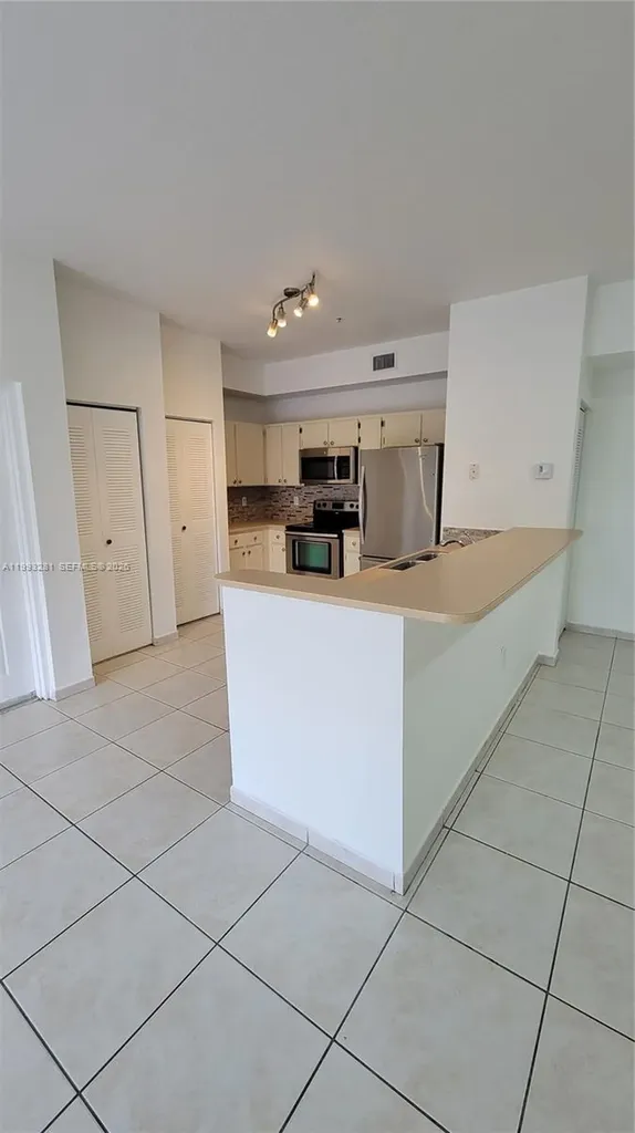 7330 NW 114th Avenue Doral FL 33178