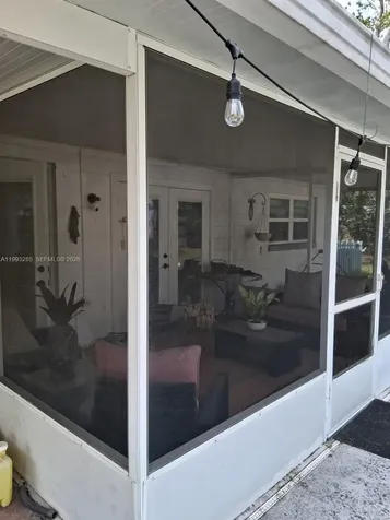 6035 Caprice Drive Jacksonville FL 32244