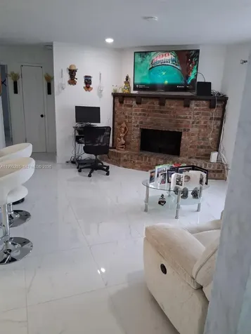 6035 Caprice Drive Jacksonville FL 32244