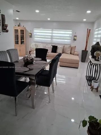 6035 Caprice Drive Jacksonville FL 32244