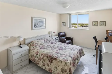 1688 West Avenue Miami Beach FL 33139