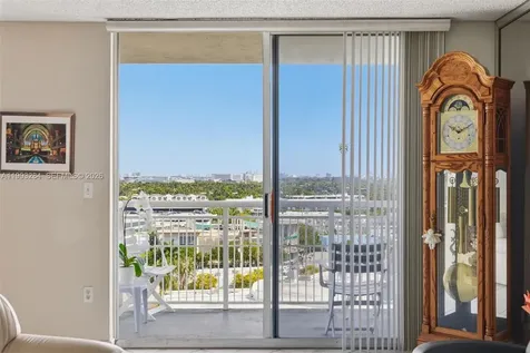 1688 West Avenue Miami Beach FL 33139