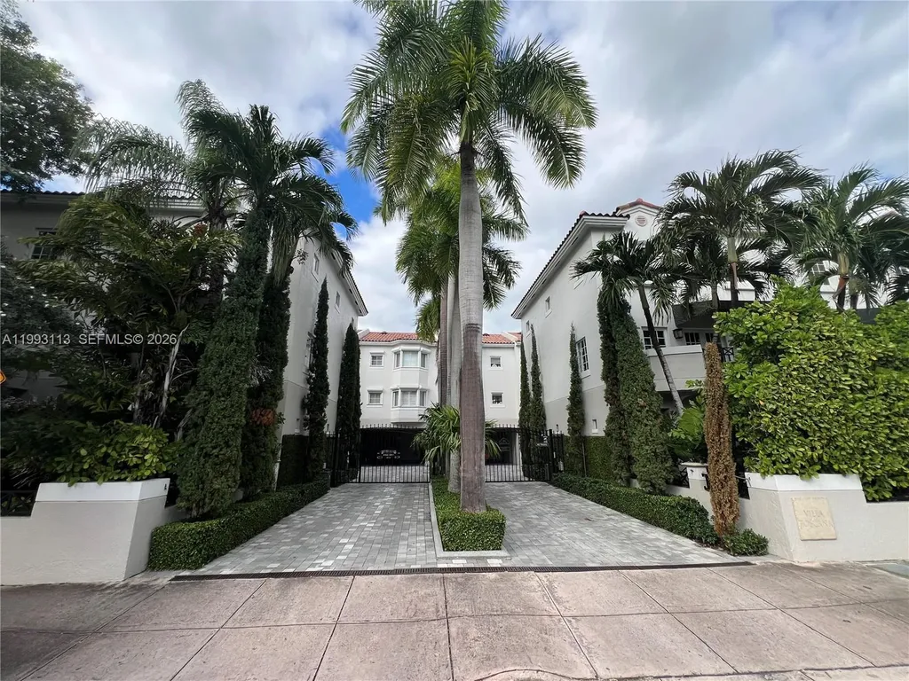 261 Navarre Avenue Coral Gables FL 33134