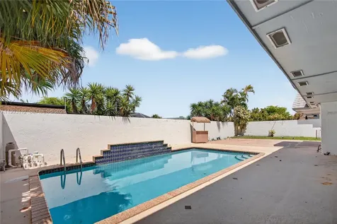 13471 SW 99th Terrace Miami FL 33186
