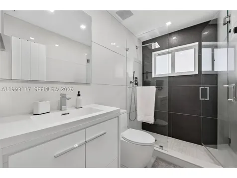 426 SE 3rd Street Dania Beach FL 33004