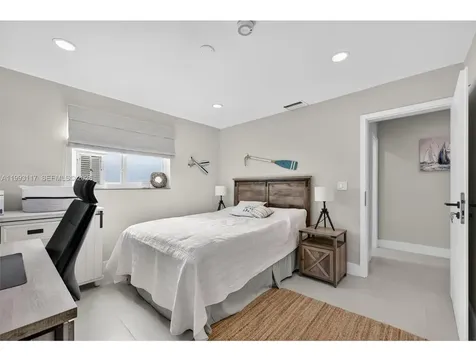 426 SE 3rd Street Dania Beach FL 33004
