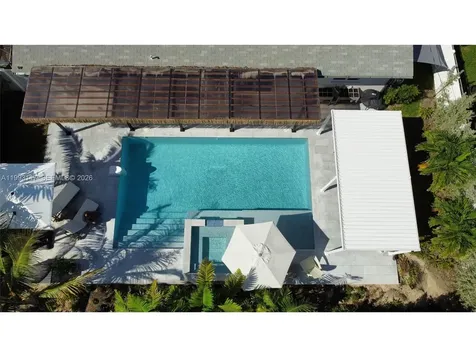 426 SE 3rd Street Dania Beach FL 33004
