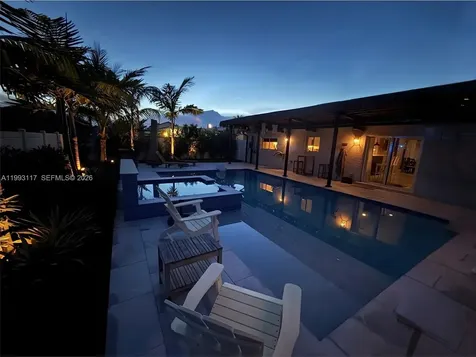 426 SE 3rd Street Dania Beach FL 33004