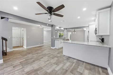 6192 Laurel Lane Tamarac FL 33319