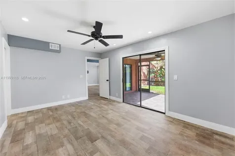 6192 Laurel Lane Tamarac FL 33319