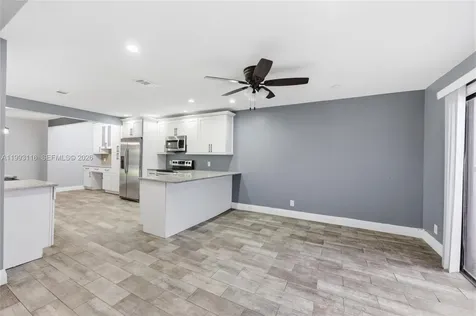 6192 Laurel Lane Tamarac FL 33319