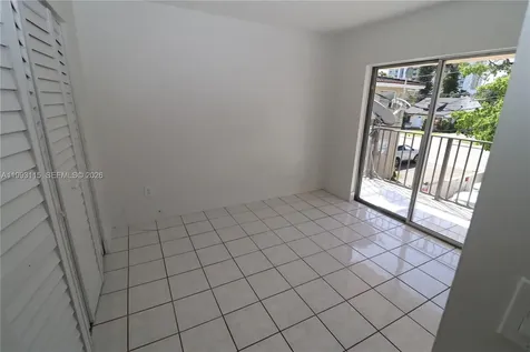 951 SW 7th Street Miami FL 33130