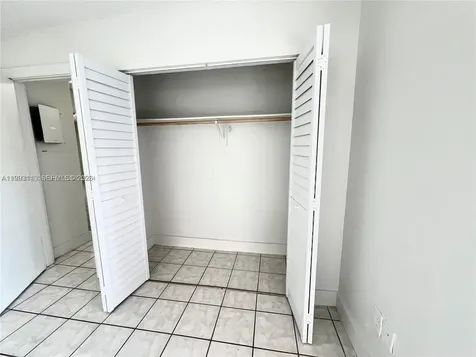 951 SW 7th Street Miami FL 33130