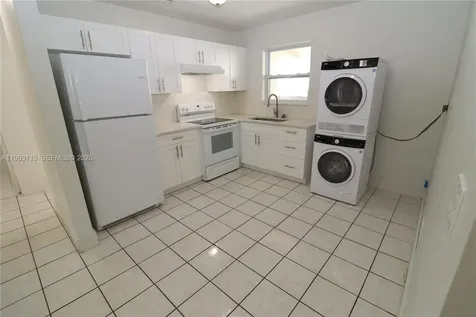 951 SW 7th Street Miami FL 33130