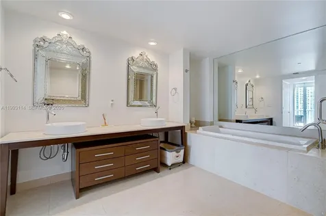 495 Brickell Avenue Miami FL 33131
