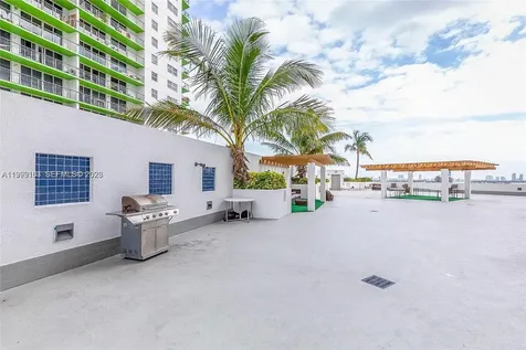 1750 N Bayshore Drive Miami FL 33132