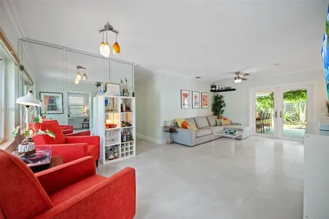 350 NE 59th Street Oakland Park FL 33334