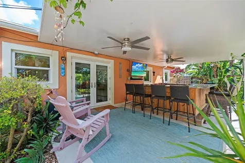 350 NE 59th Street Oakland Park FL 33334