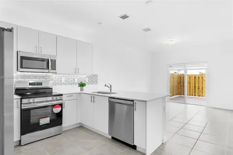 2425 SE 28th Drive Homestead FL 33035