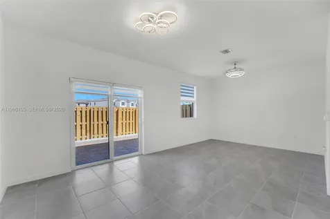 2425 SE 28th Drive Homestead FL 33035