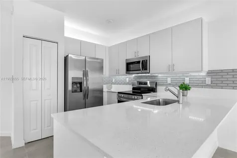 2425 SE 28th Drive Homestead FL 33035