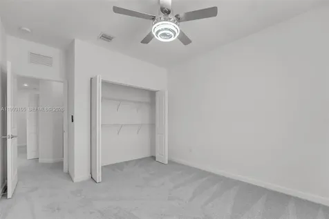 2425 SE 28th Drive Homestead FL 33035