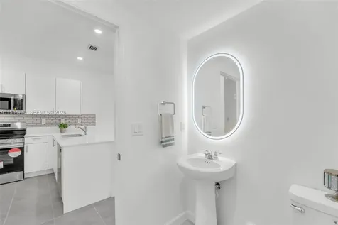 2425 SE 28th Drive Homestead FL 33035