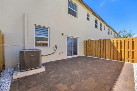 2425 SE 28th Drive Homestead FL 33035