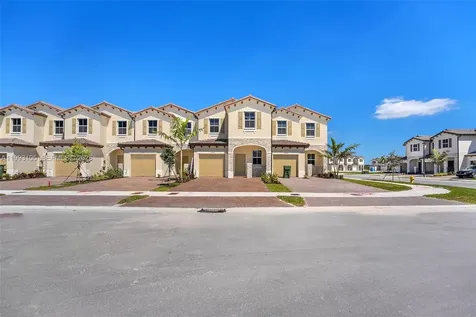 2425 SE 28th Drive Homestead FL 33035