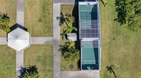 2425 SE 28th Drive Homestead FL 33035