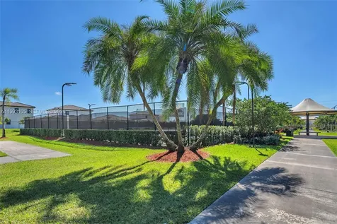 2425 SE 28th Drive Homestead FL 33035