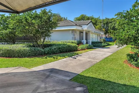 2425 SE 28th Drive Homestead FL 33035