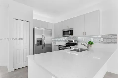2425 SE 28th Drive Homestead FL 33035