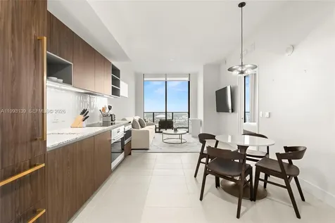159 NE 6th Street Miami FL 33132