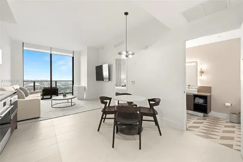 159 NE 6th Street Miami FL 33132