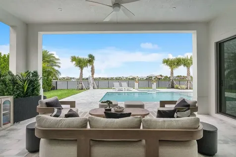 12609 Solana Bay Circle Palm Beach Gardens FL 33412