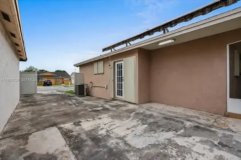 19301 SW 123rd Avenue Miami FL 33177