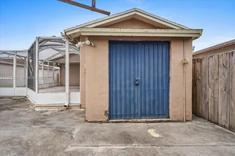 19301 SW 123rd Avenue Miami FL 33177