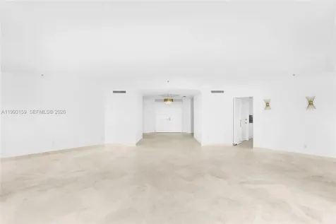 300 S Pointe Drive Miami Beach FL 33139