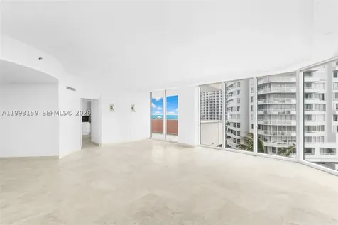 300 S Pointe Drive Miami Beach FL 33139