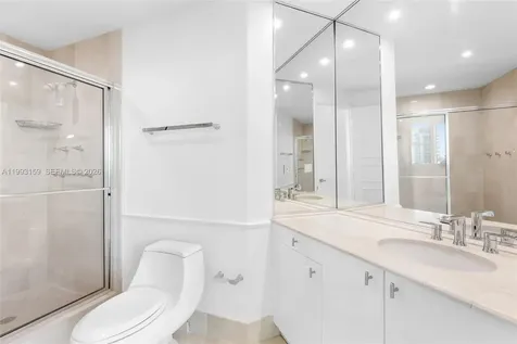 300 S Pointe Drive Miami Beach FL 33139